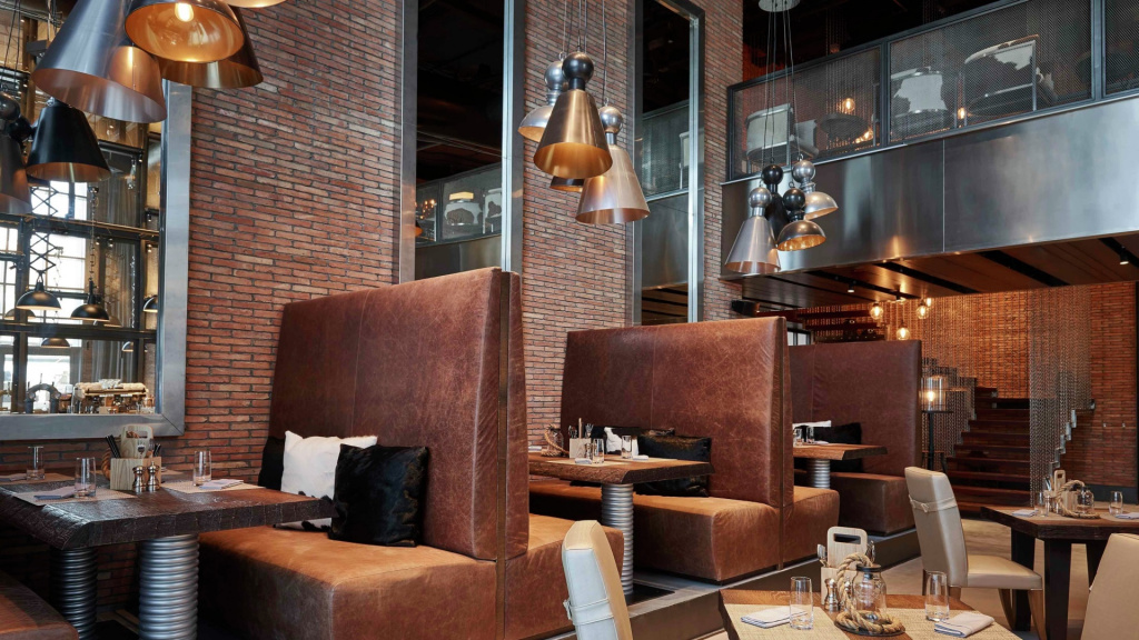 DXBAH_RibsnBrews - Booth Seating.jpg