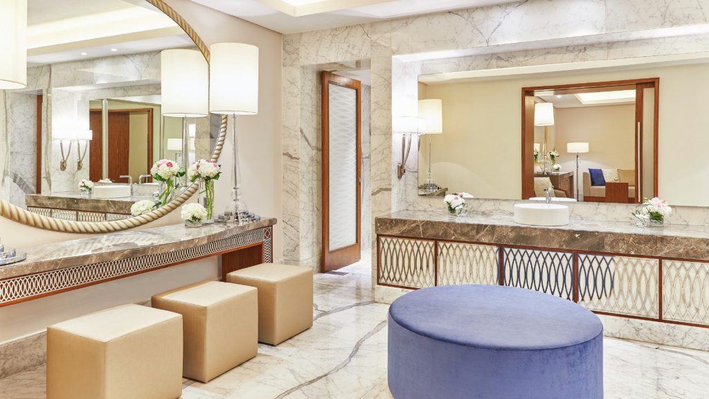 Bridal Suite 2.jpg